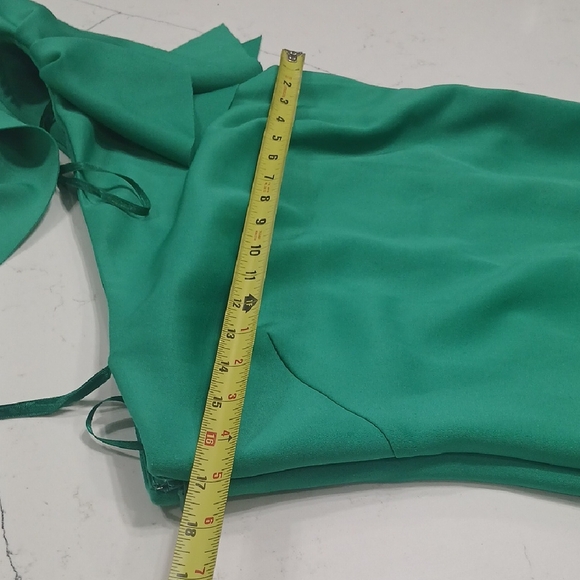 Jessica Howard Green Asymmetrical Ruffled Cocktail Dress - Picture 3 of 9